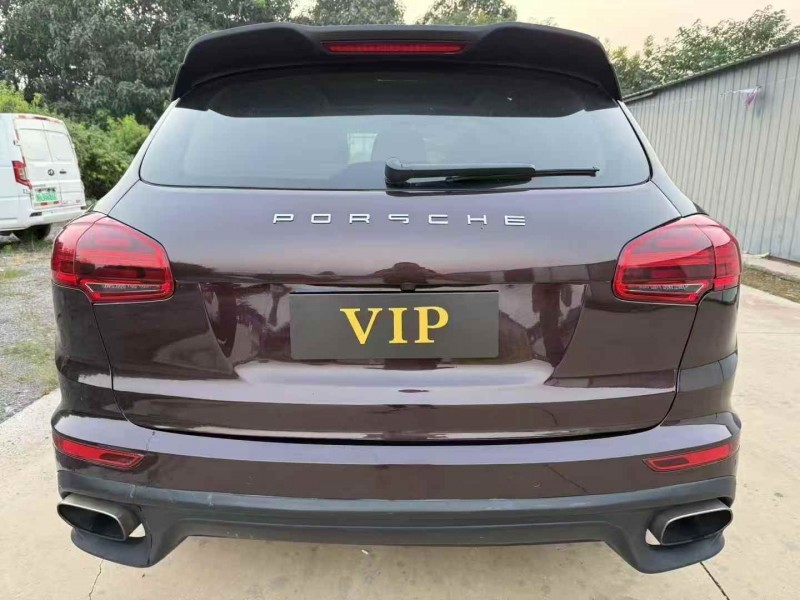 潍坊16年保时捷卡宴9