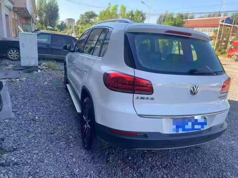 邢台16年大众途观7