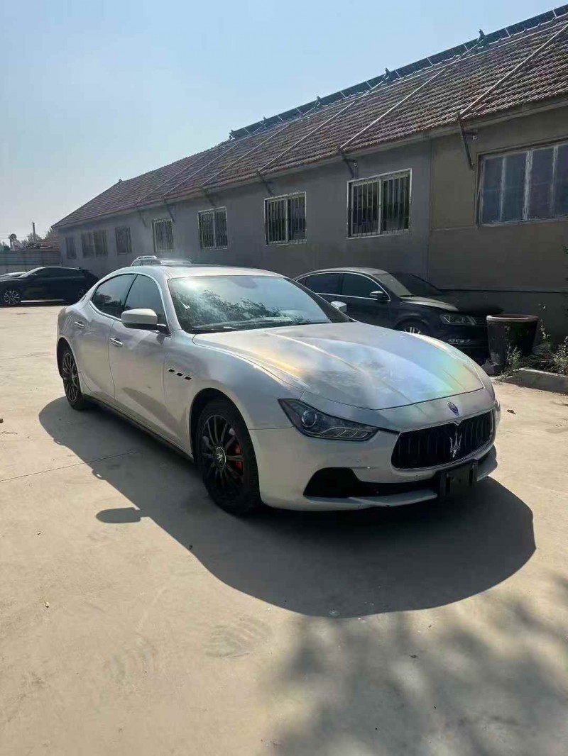 济南17年玛莎拉蒂Ghibli2