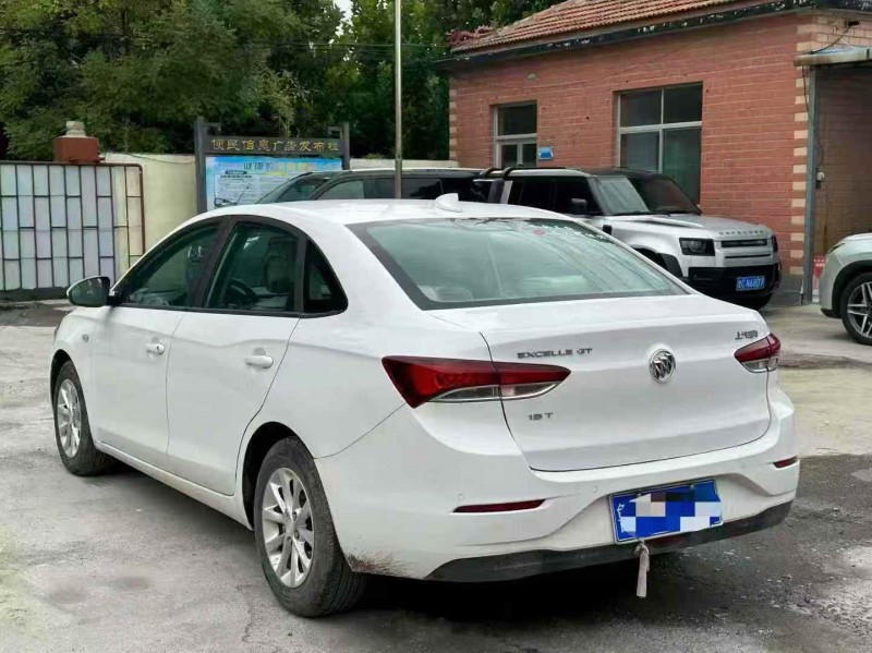 淄博18年别克英朗8