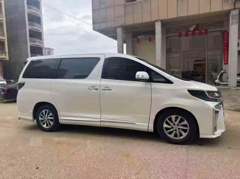 桂林15年丰田埃尔法3