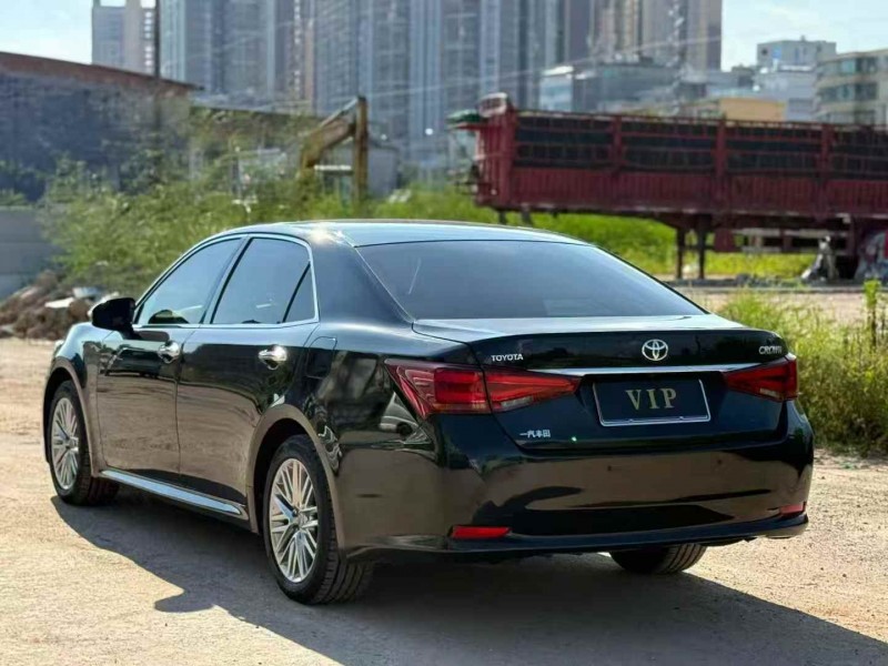 佛山15年丰田皇冠4