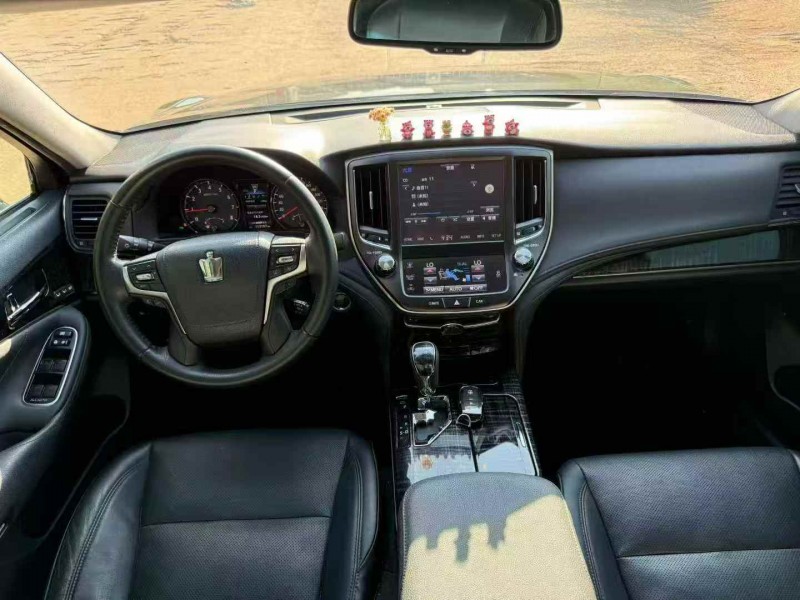 佛山15年丰田皇冠7