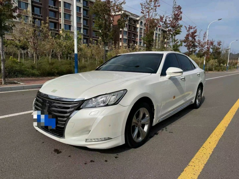 秦皇岛16年丰田皇冠4