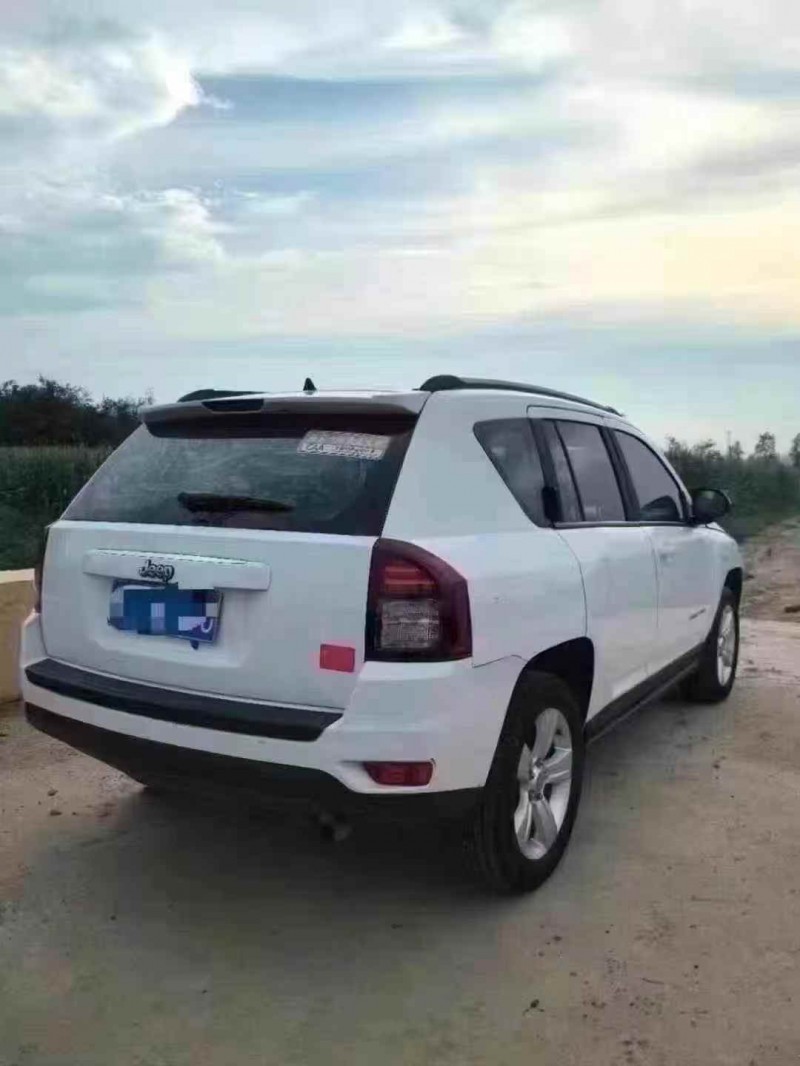 菏泽16年Jeep指南者6