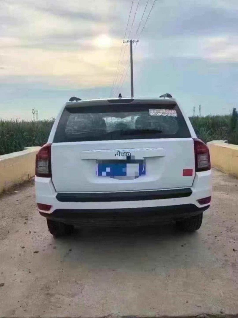 菏泽16年Jeep指南者8