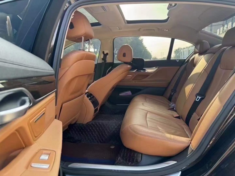 唐山18年宝马7系6