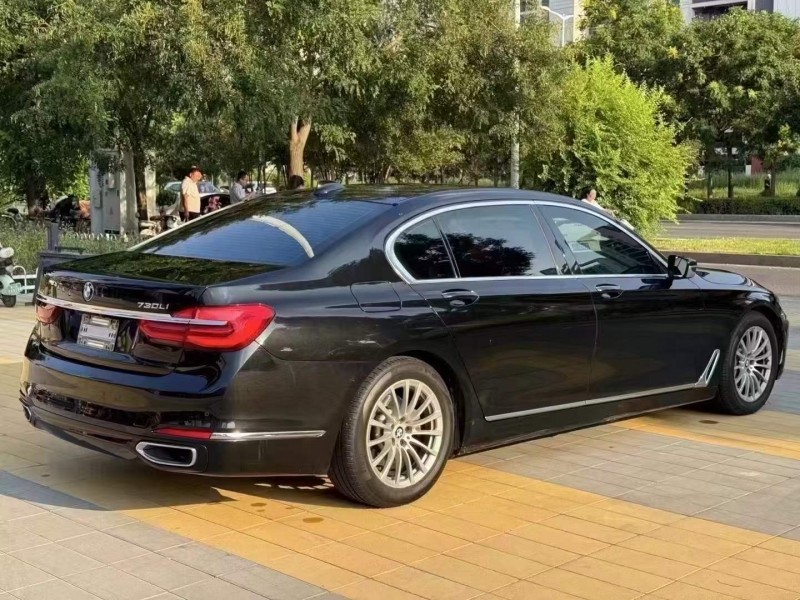 唐山18年宝马7系8