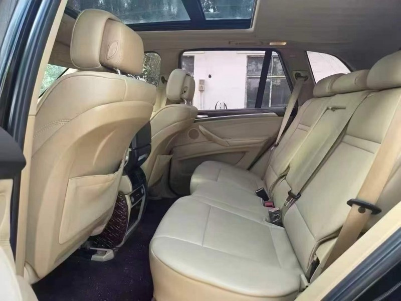 开封12年宝马X56