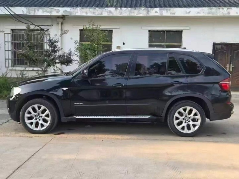 开封12年宝马X57