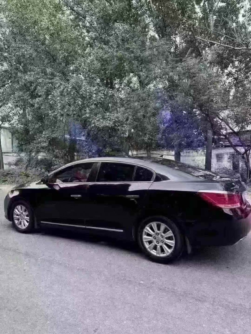 菏泽12年别克君越8