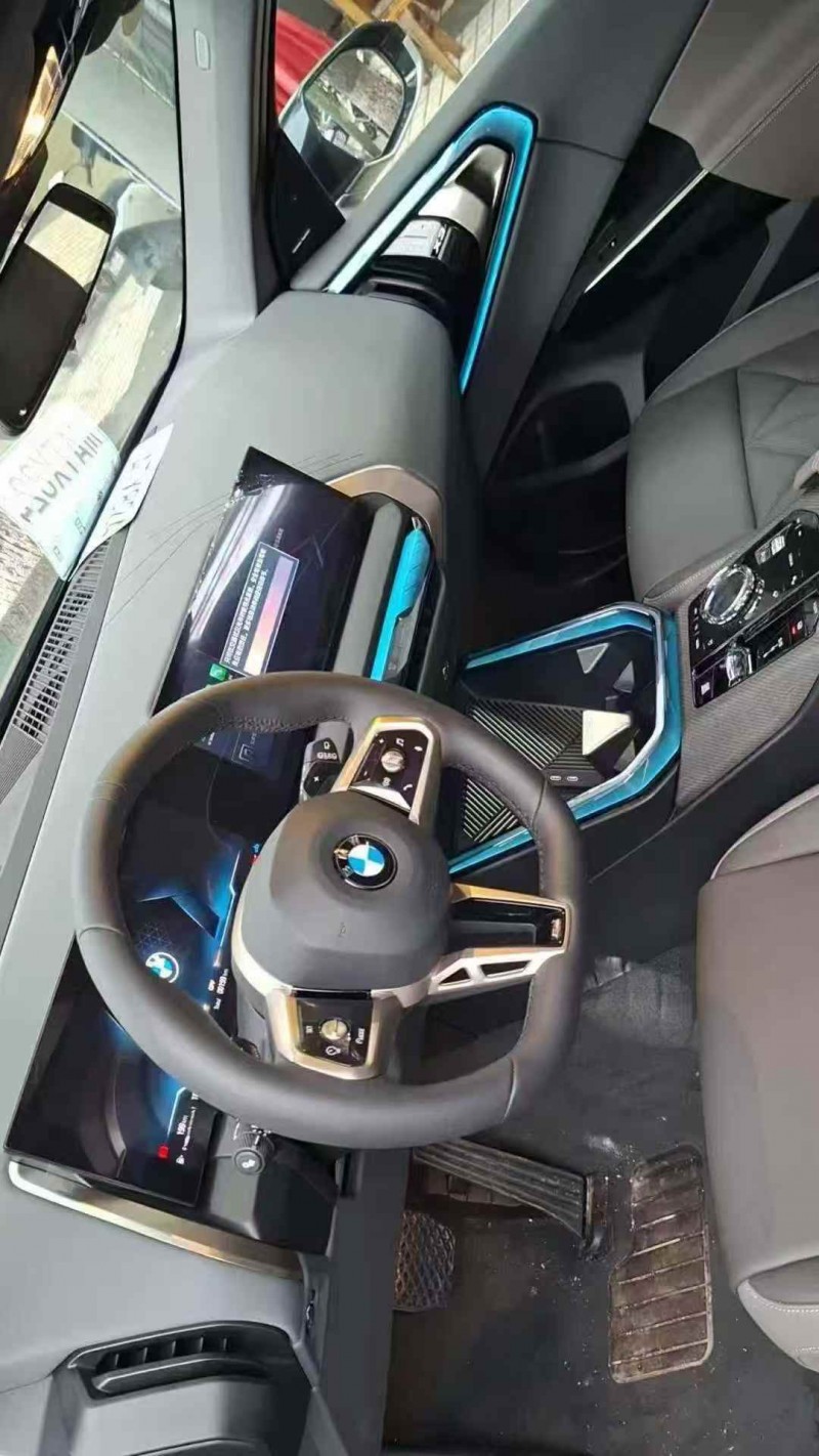 成都25年宝马X34