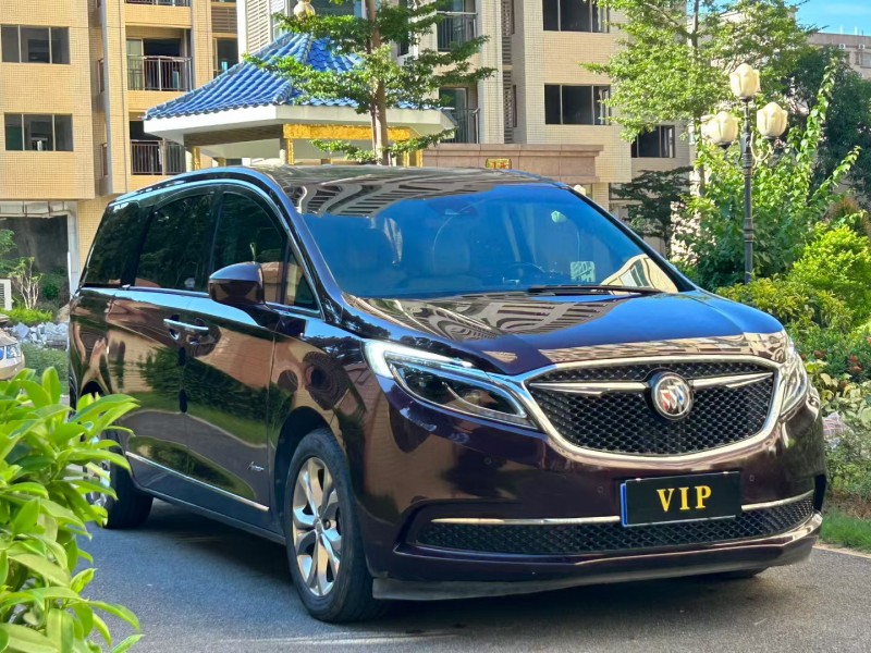 东莞17年别克GL82