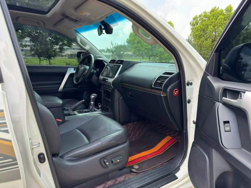 苏州19年丰田普拉多4