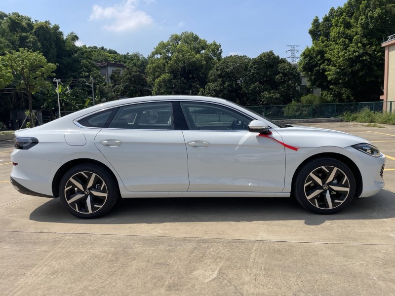 中山25年大众凌渡2