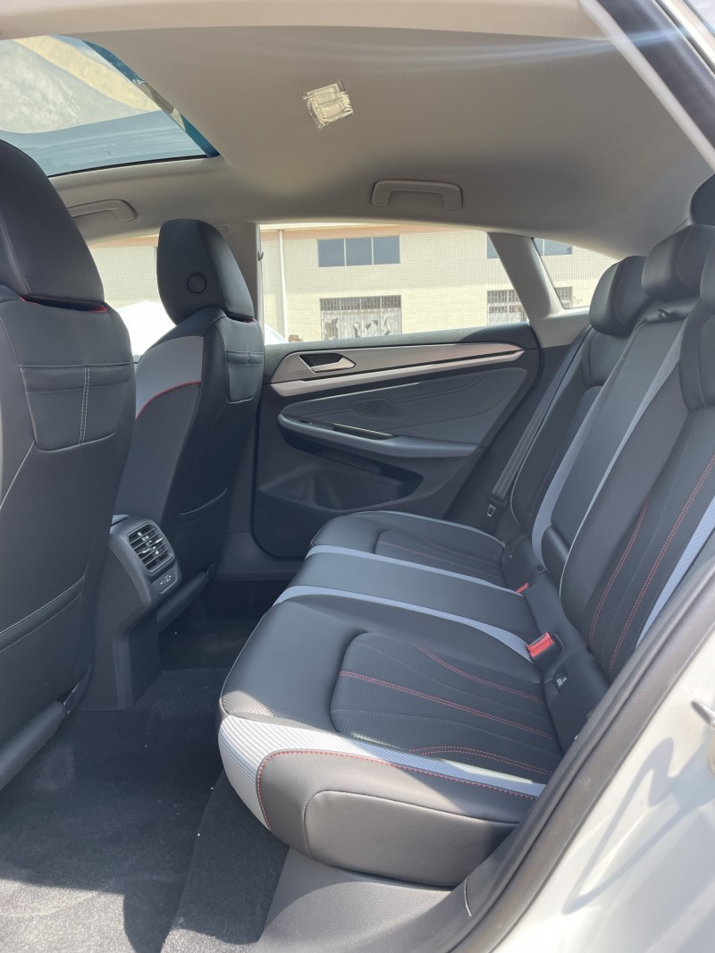 中山25年大众凌渡6