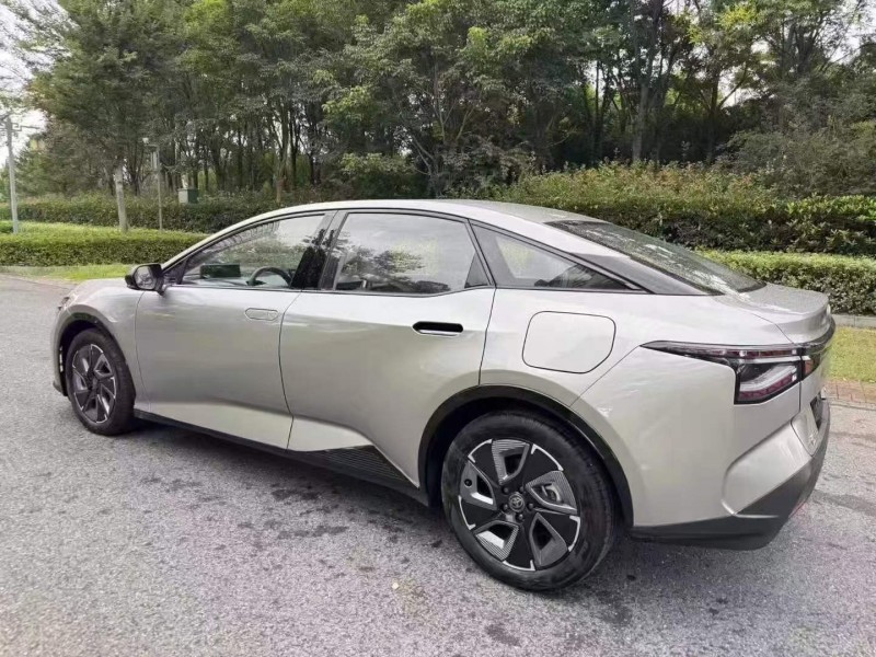 南京25年丰田BZ3Pro9