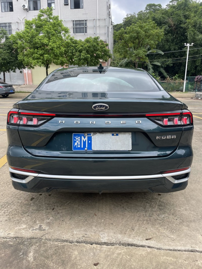 中山23年福特蒙迪欧9