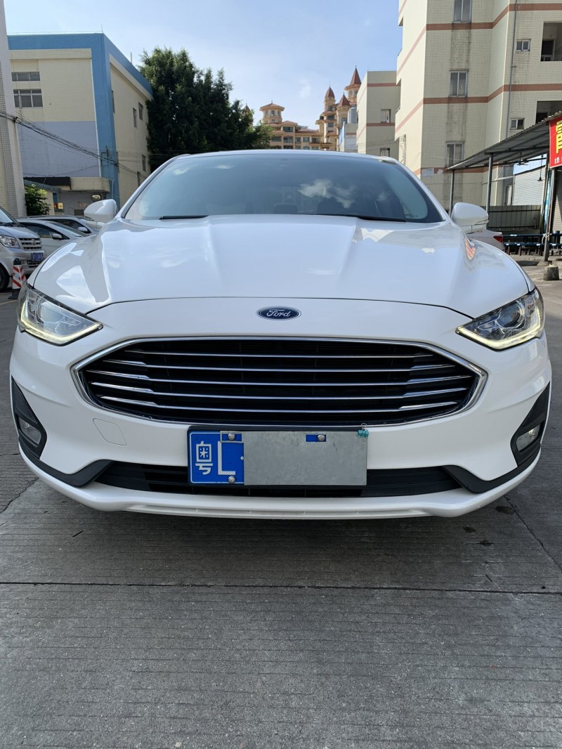 中山21年福特蒙迪欧1