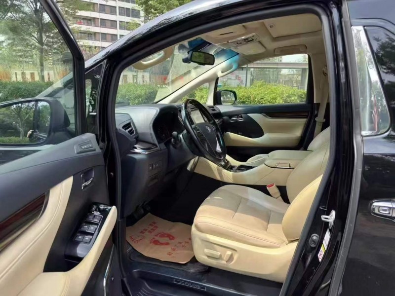 南通17年丰田埃尔法6