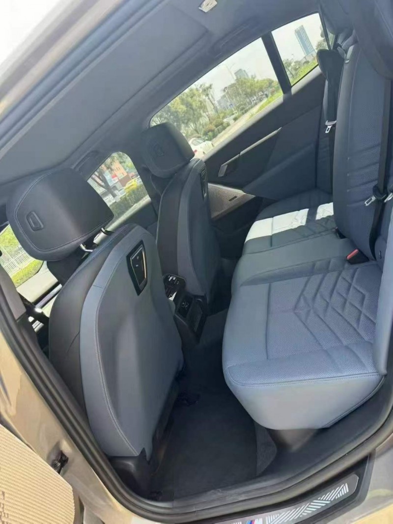 济南24年宝马i56