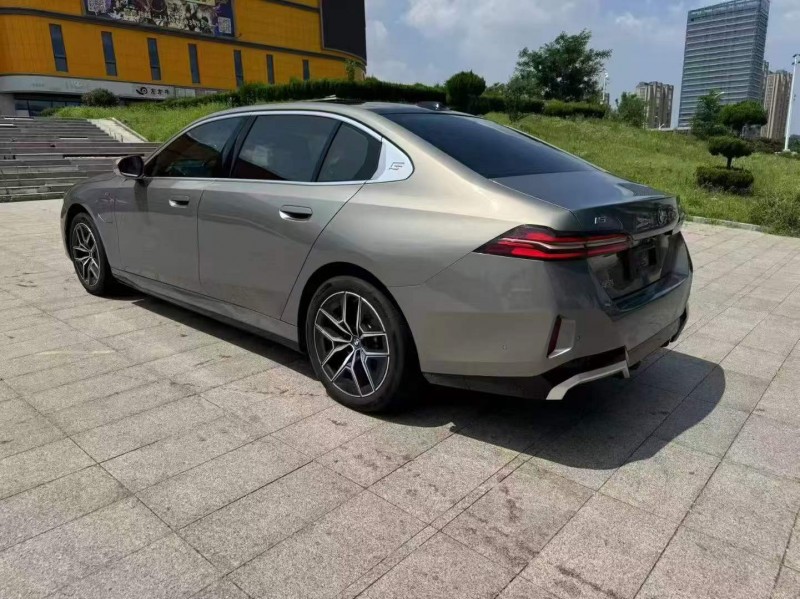 济南24年宝马i58