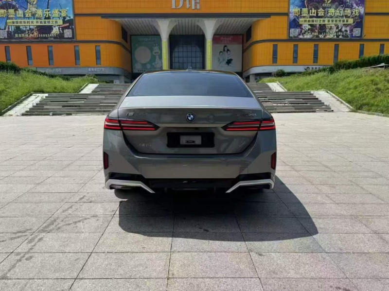 济南24年宝马i59