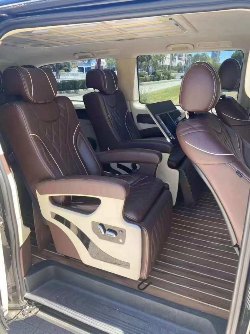 济南17年奔驰威霆6