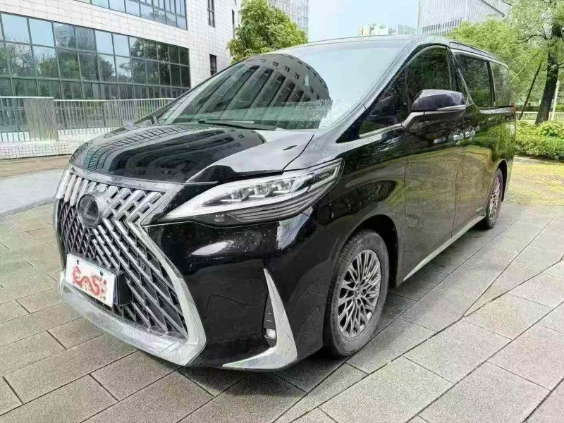 佛山21年雷克萨斯LM雷尔法3