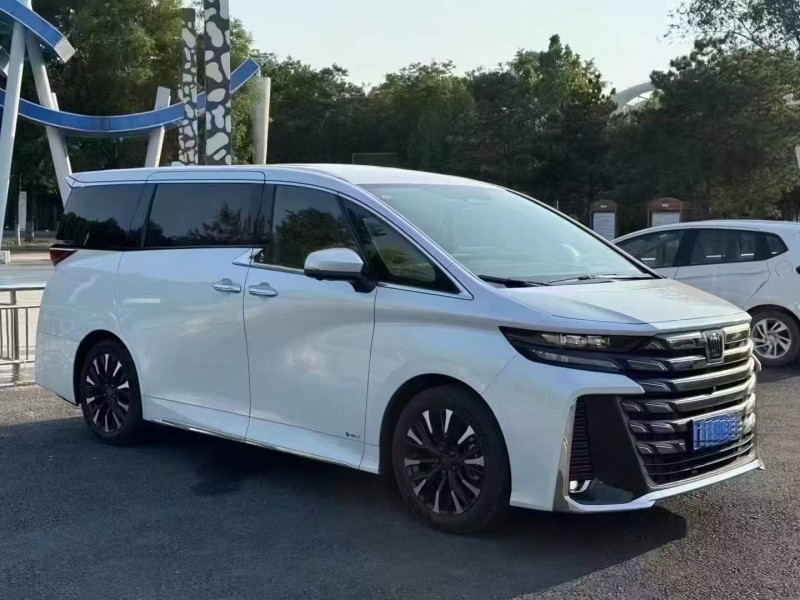 邯郸25年丰田埃尔法3