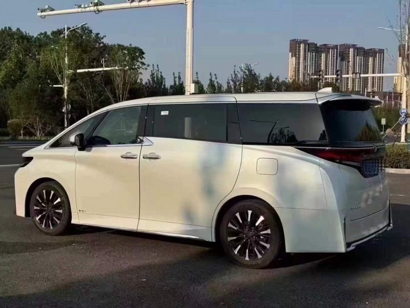 邯郸25年丰田埃尔法8