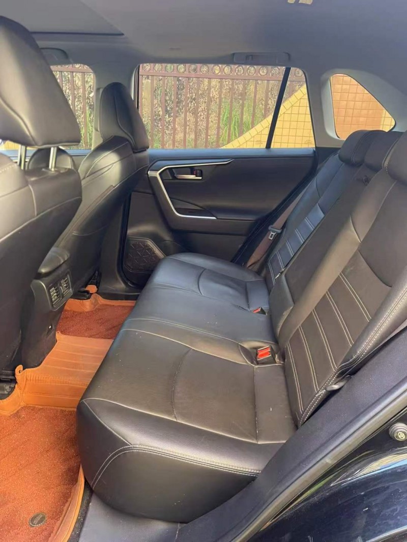 东莞21年丰田威兰达6