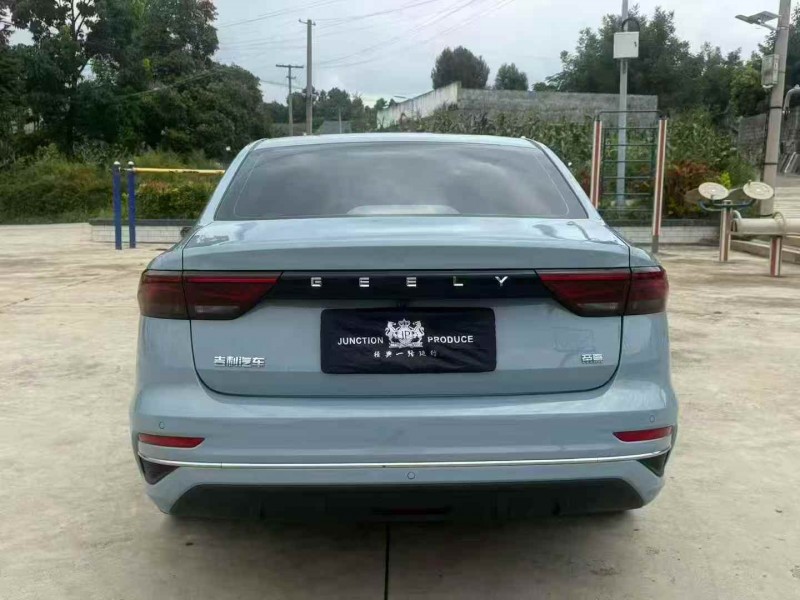 六盘水24年吉利帝豪9