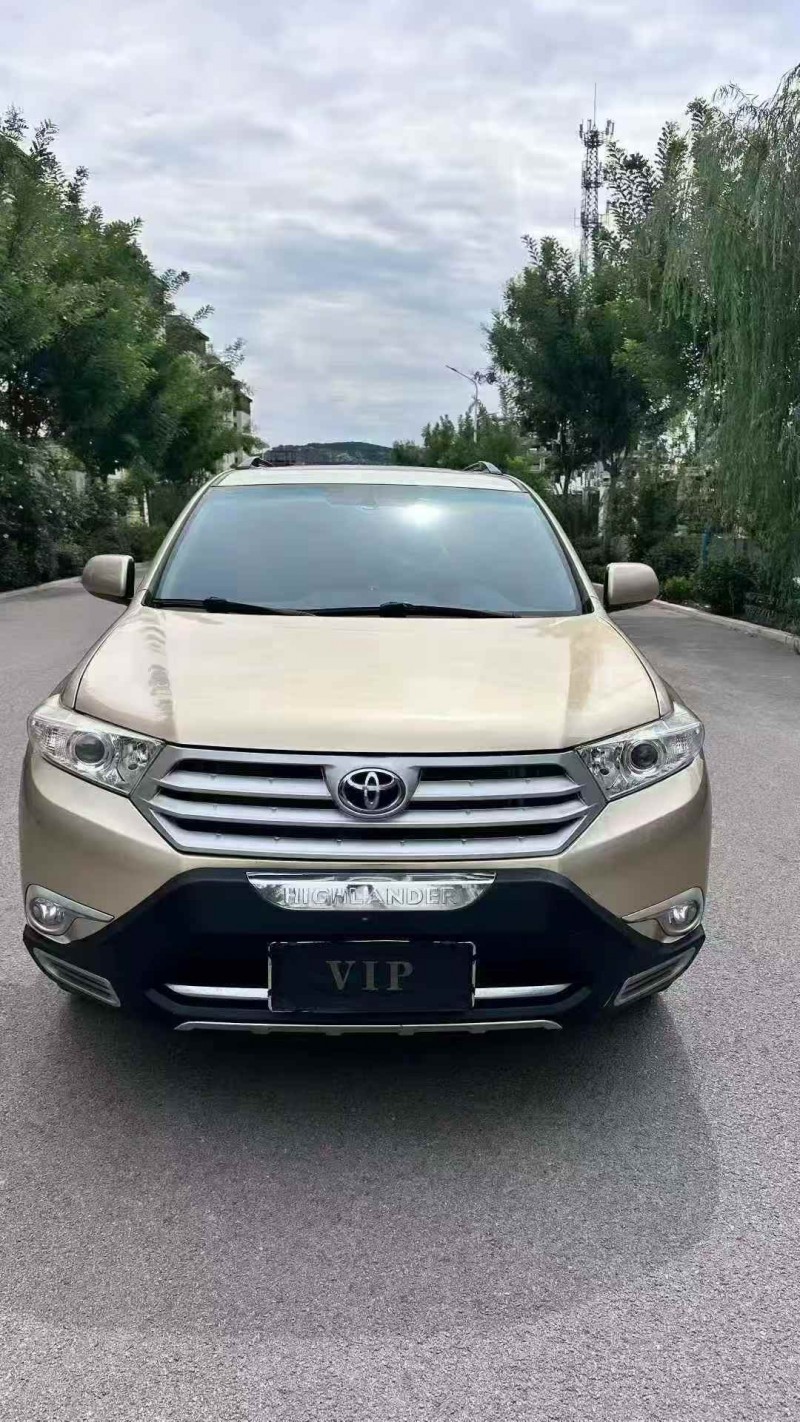 东营13年丰田汉兰达1