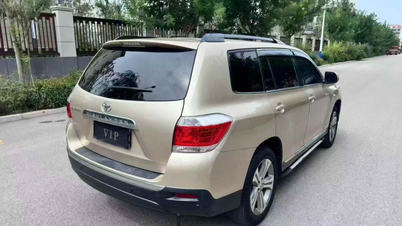 东营13年丰田汉兰达9