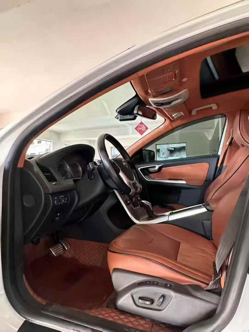 黔东南13年沃尔沃XC605