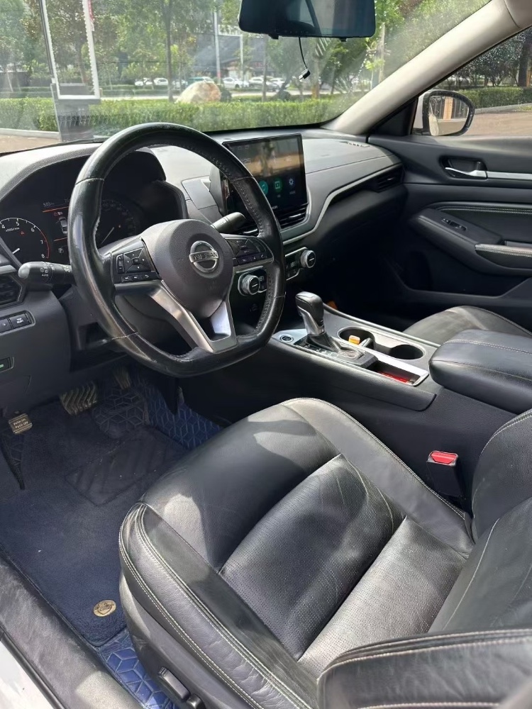 枣庄19年日产天籁8