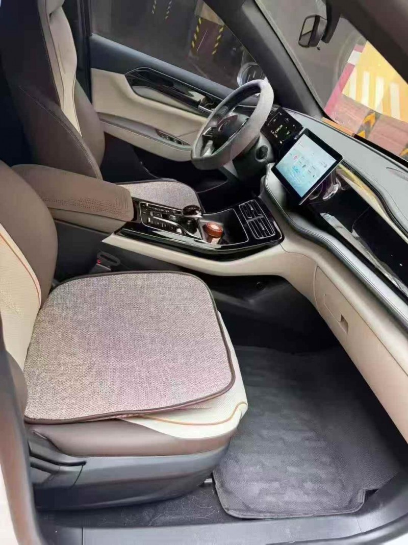 呼伦贝尔25年比亚迪秦4