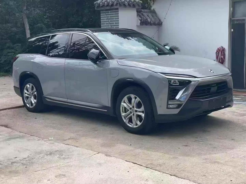 济宁19年蔚来ES82