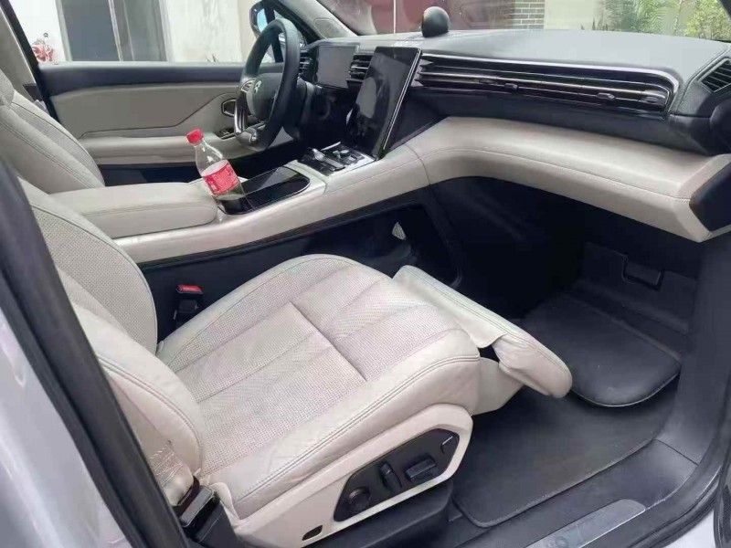 济宁19年蔚来ES84