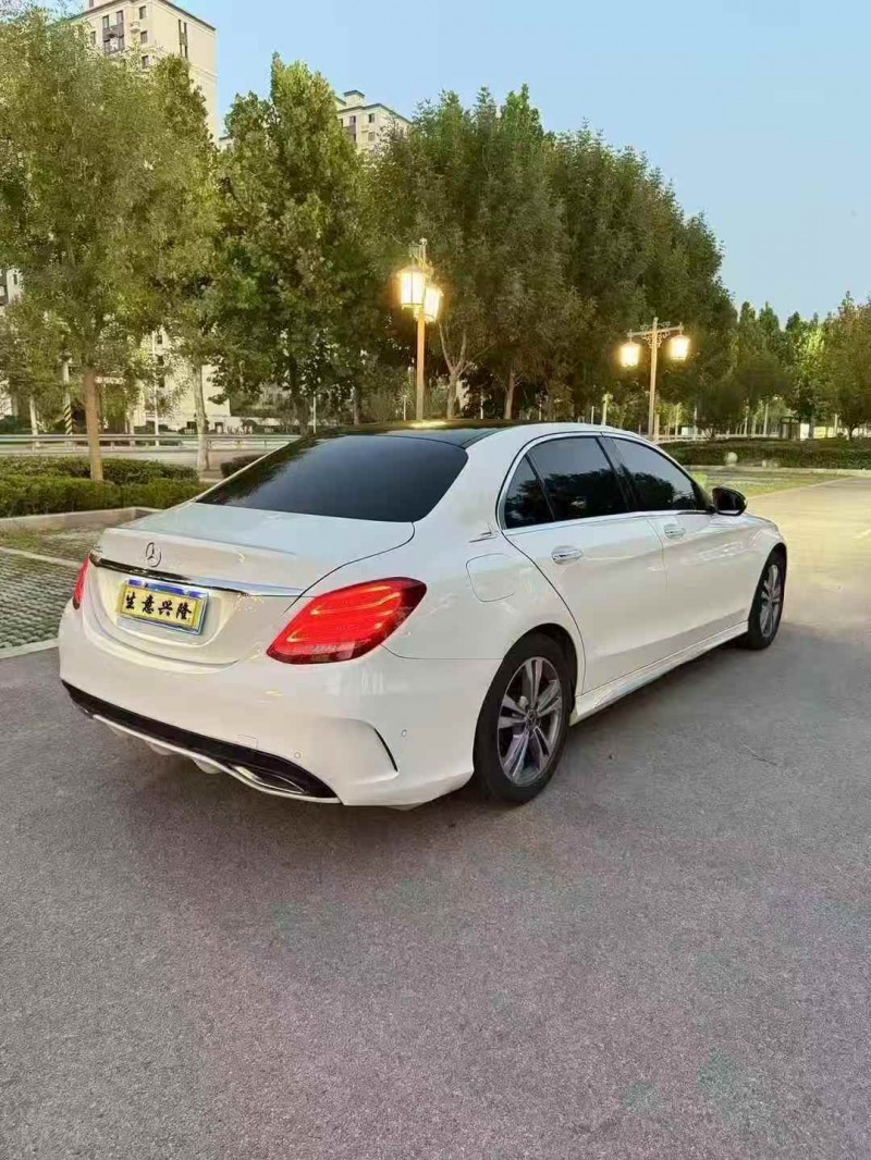 菏泽17年奔驰C8