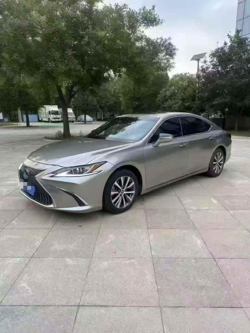 菏泽21年雷克萨斯ES2