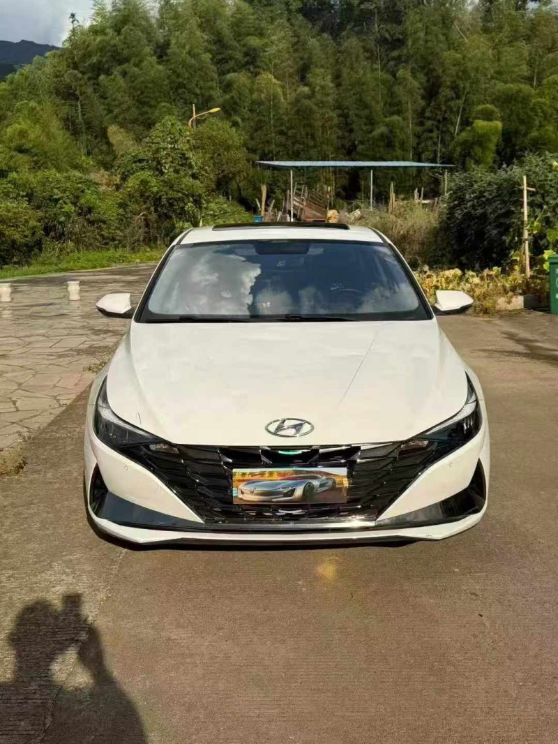 厦门23年现代伊兰特1