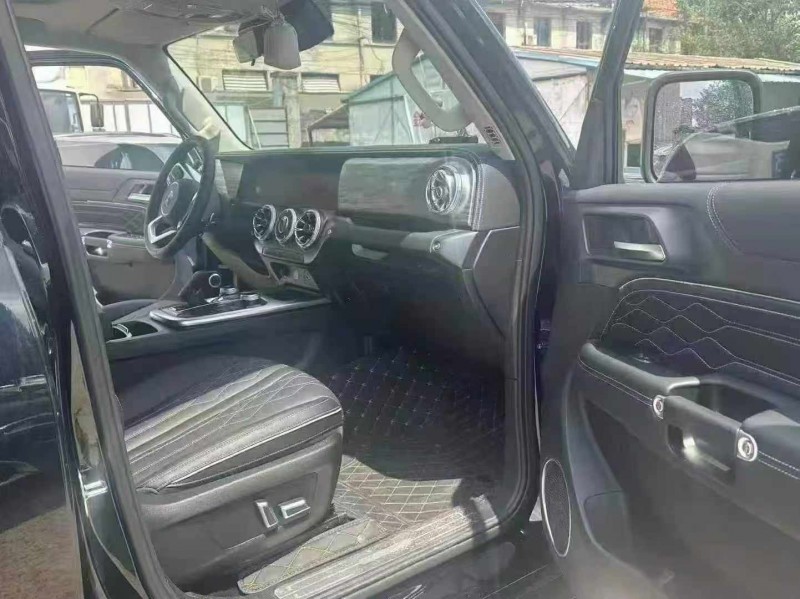 湘潭25年长城汽车坦克4