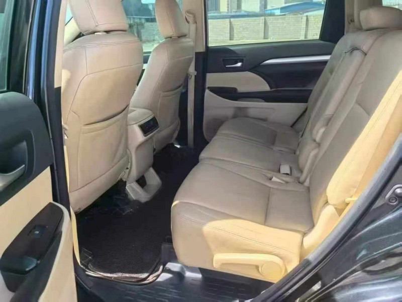 钦州19年丰田汉兰达5