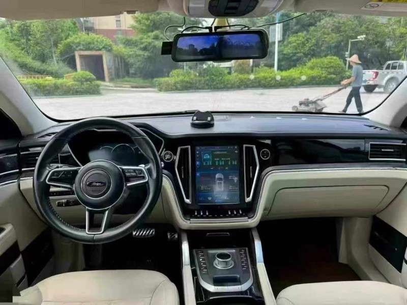 桂林19年众泰T7004