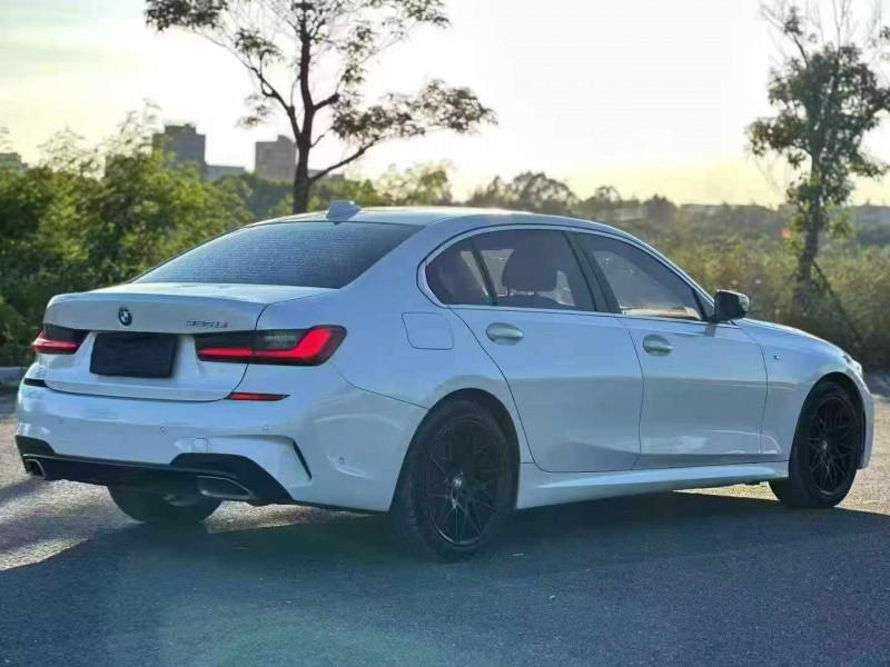 韶关21年宝马3系8