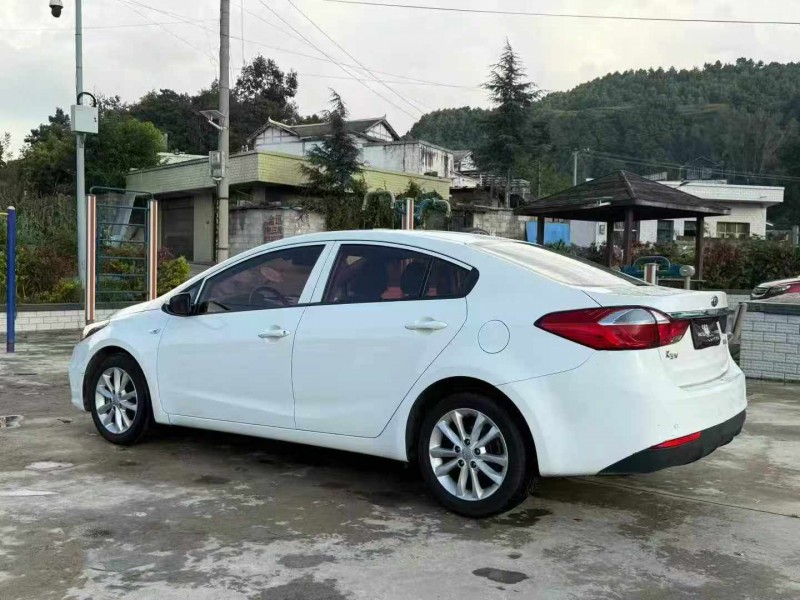 六盘水19年起亚K37