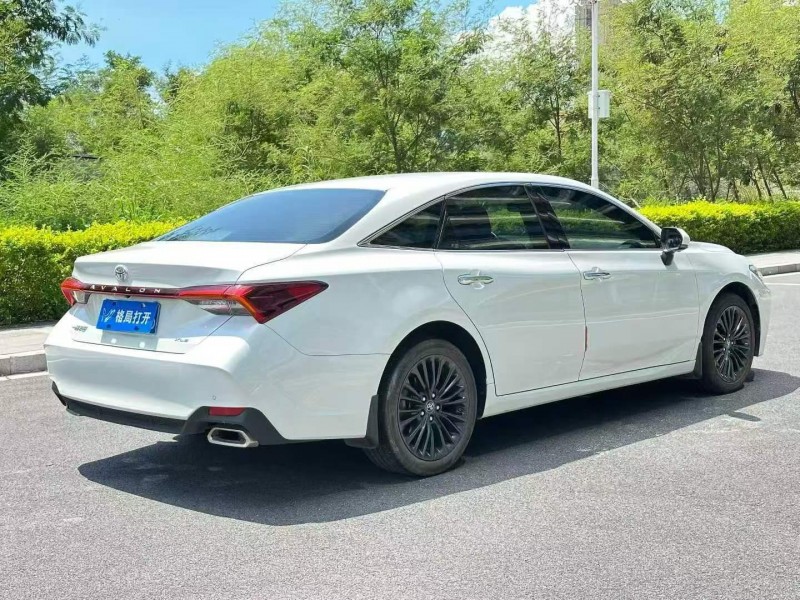 济宁21年丰田亚洲龙8