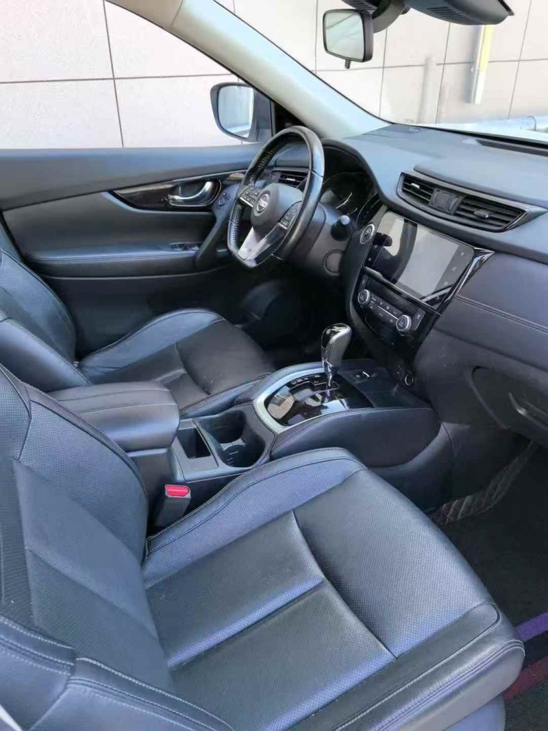 莱芜20年日产奇骏4